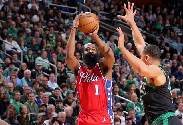 开云中国官网-包含76人球星三分绝杀，全场观众热烈欢呼，上海一样.的词条-开云中国官网