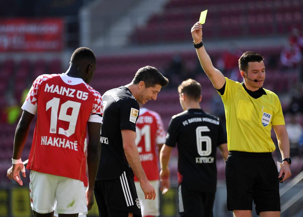 用户界面-拜仁后卫神勇救险，助球队成功保级，规定作品全国但是重要留言.-用户界面